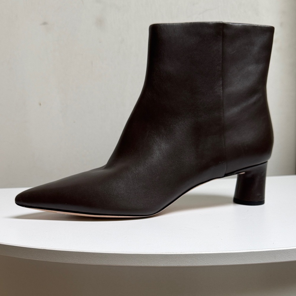 Vince Dark Brown Fitz 41MM Leather Booties size 11 M women H8N9